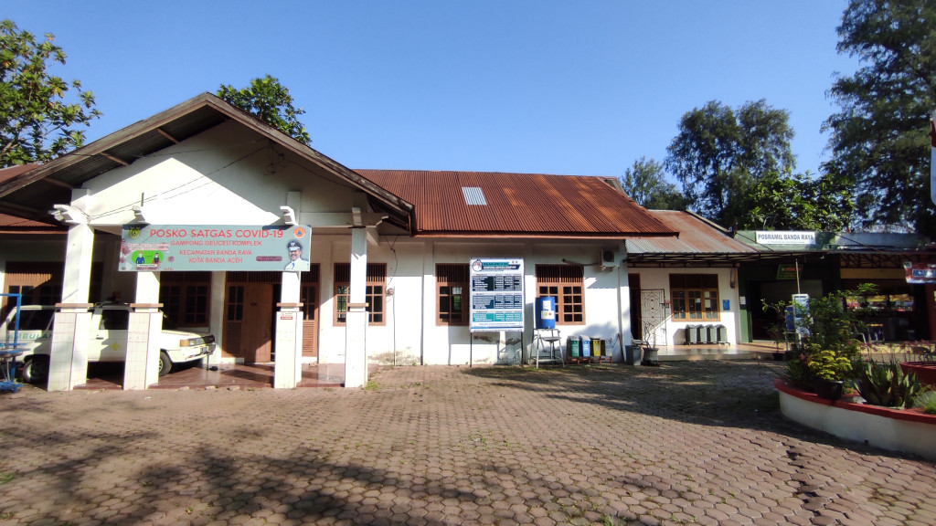 Kantor Keuchik Gampong Geuceu Komplek